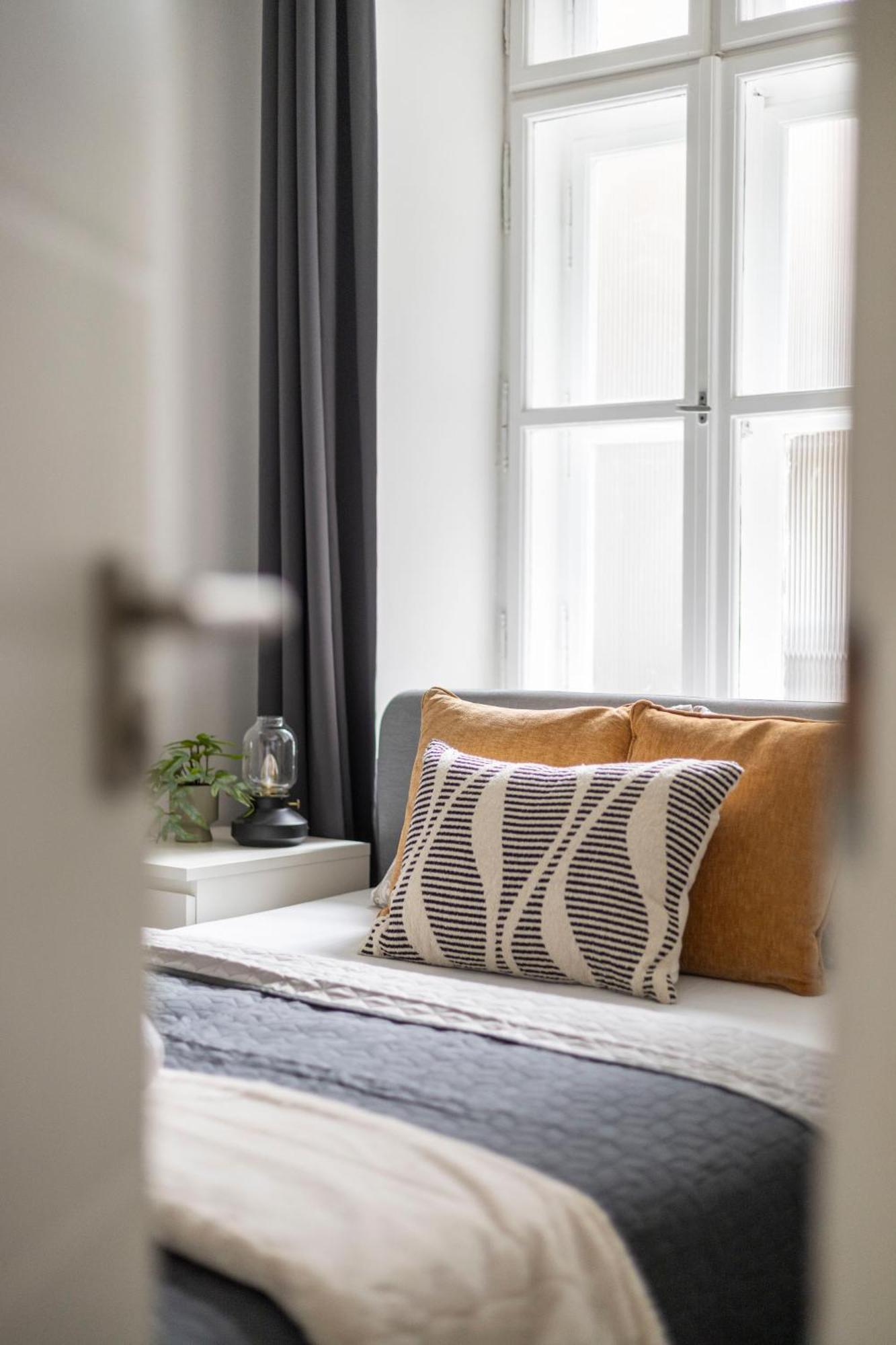 Charming & Cozy Central 1Bedrm Suites Budapest Exterior photo